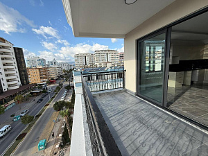 Квартира 2+1 в Kurt Safir Flower Residence