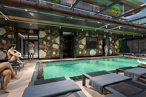 Royal Grand Exclusive